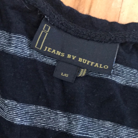 Silver striped black Tee *Buffalo* - Picture 2 of 2